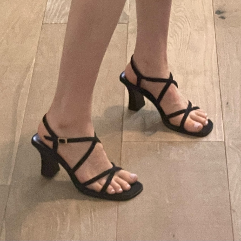 Y2K black square toe Unlisted.com strap sandal kitten heel 7.5
